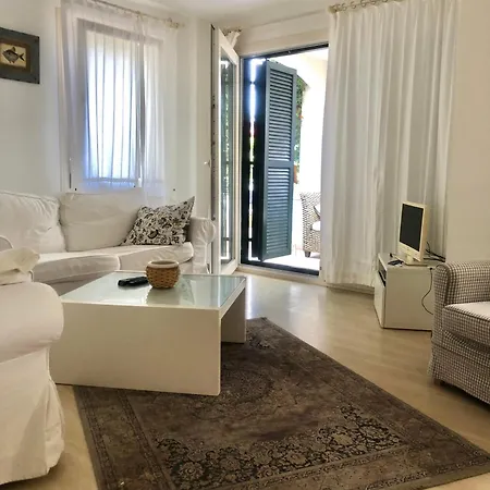 Casita Verdi Evleri Apartment