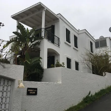 Casita Verdi Evleri Apartment